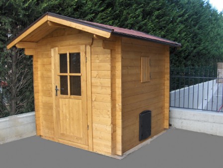 casetta in legno con apertura laterale per ingresso cane, coibentata, riscaldata