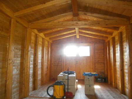 particolare interno travatura portatnte casa in legno